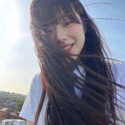 女学生和亨利先生海报