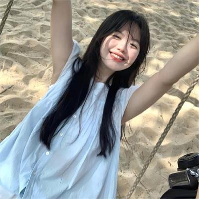 克拉拉传海报